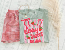 Load image into Gallery viewer, Berry Sweet Mom Names Stripes DROPDOWN TRANSFER KAI APR 26