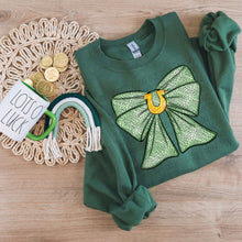 Load image into Gallery viewer, Leopard Green Bow With Horseshoe TRANSFER SWD Jan