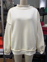Load image into Gallery viewer, Women’s Blank Mock Neck Pullovers
