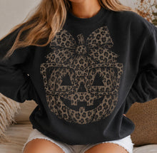 Load image into Gallery viewer, Pumpkin Glasses Cute Cheetah Print Grungy Distressed For Dark Shirts TRANSFER TUESDAY