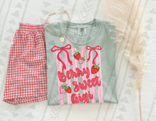 Load image into Gallery viewer, Berry Sweet Mom Names Stripes DROPDOWN TRANSFER KAI APR 26