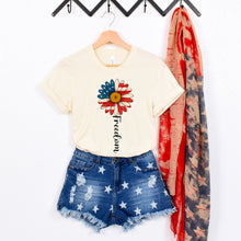 Load image into Gallery viewer, Freedom Sunflower TRANSFER SDD May