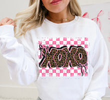 Load image into Gallery viewer, XOXO Leopard Pink Checker TRANSFER ET JAN 26