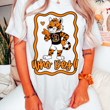 Load image into Gallery viewer, Mascot Kissing Frames Dropdown TRANSFER CMD SEPT 25