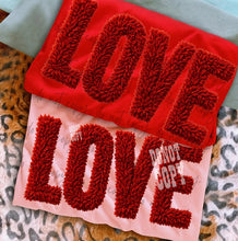 Load image into Gallery viewer, Love Faux Yarn TRANSFER ET NOV 25
