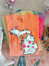 Load image into Gallery viewer, Pink Floral States (all 50 states available) TRANSFER CARTER MAR 26
