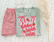 Load image into Gallery viewer, Berry Sweet Mom Names Stripes DROPDOWN TRANSFER KAI APR 26
