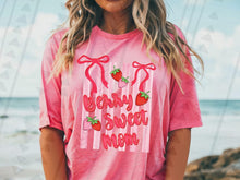 Load image into Gallery viewer, Berry Sweet Mom Names Stripes DROPDOWN TRANSFER KAI APR 26
