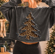 Load image into Gallery viewer, Cheetah Christmas Tree Faux Appliqué TRANSFER ET OCT 26
