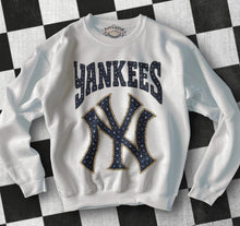 Load image into Gallery viewer, Baseball Glitzy Teams Dropdown TRANSFER KPI APR
