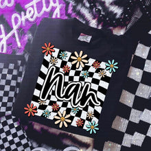 Load image into Gallery viewer, Checkered Daisy Title (DROPDOWN) TRANSFER ECHT
