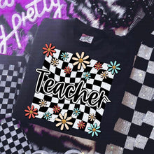 Load image into Gallery viewer, Checkered Daisy Title (DROPDOWN) TRANSFER ECHT
