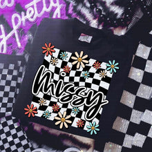 Load image into Gallery viewer, Checkered Daisy Title (DROPDOWN) TRANSFER ECHT
