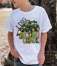 Load image into Gallery viewer, I Dig Grades Tractor Camo Pencil DROPDOWN TRANSFER
