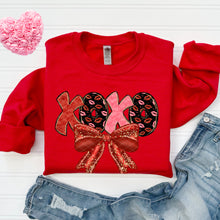 Load image into Gallery viewer, XOXO Lips Floral And Red Bow With Gold Glitter Accent TRANSFER SDD DEC 25
