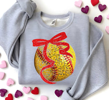 Load image into Gallery viewer, Sport Ball With Bow Glitter Dropdown TRANSFER PARJO JAN 25
