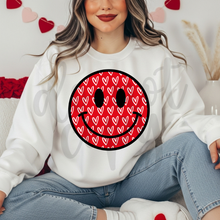 Load image into Gallery viewer, Red Heart Happy Face Pattern DROPDOWN TRANSFER PARJO JAN 26
