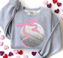 Load image into Gallery viewer, Sport Ball With Bow Glitter Dropdown TRANSFER PARJO JAN 25
