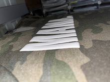 Load image into Gallery viewer, White Mama Puff Screen
